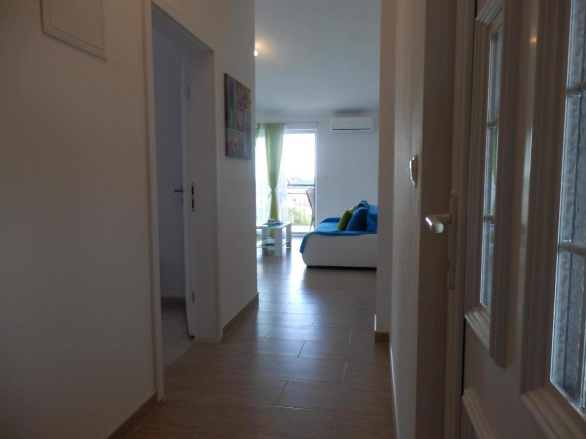Apartman Laura Tribalj Eksteriør billede