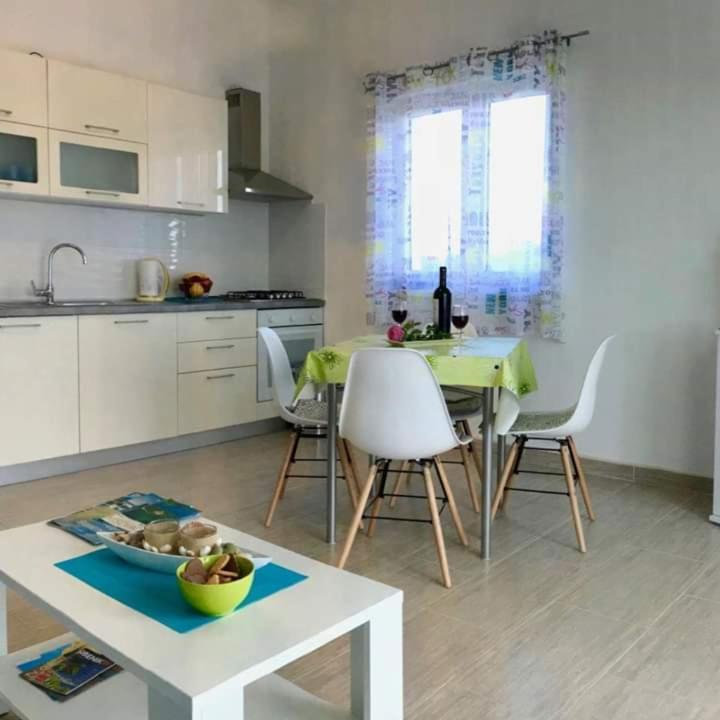 Apartman Laura Tribalj Eksteriør billede